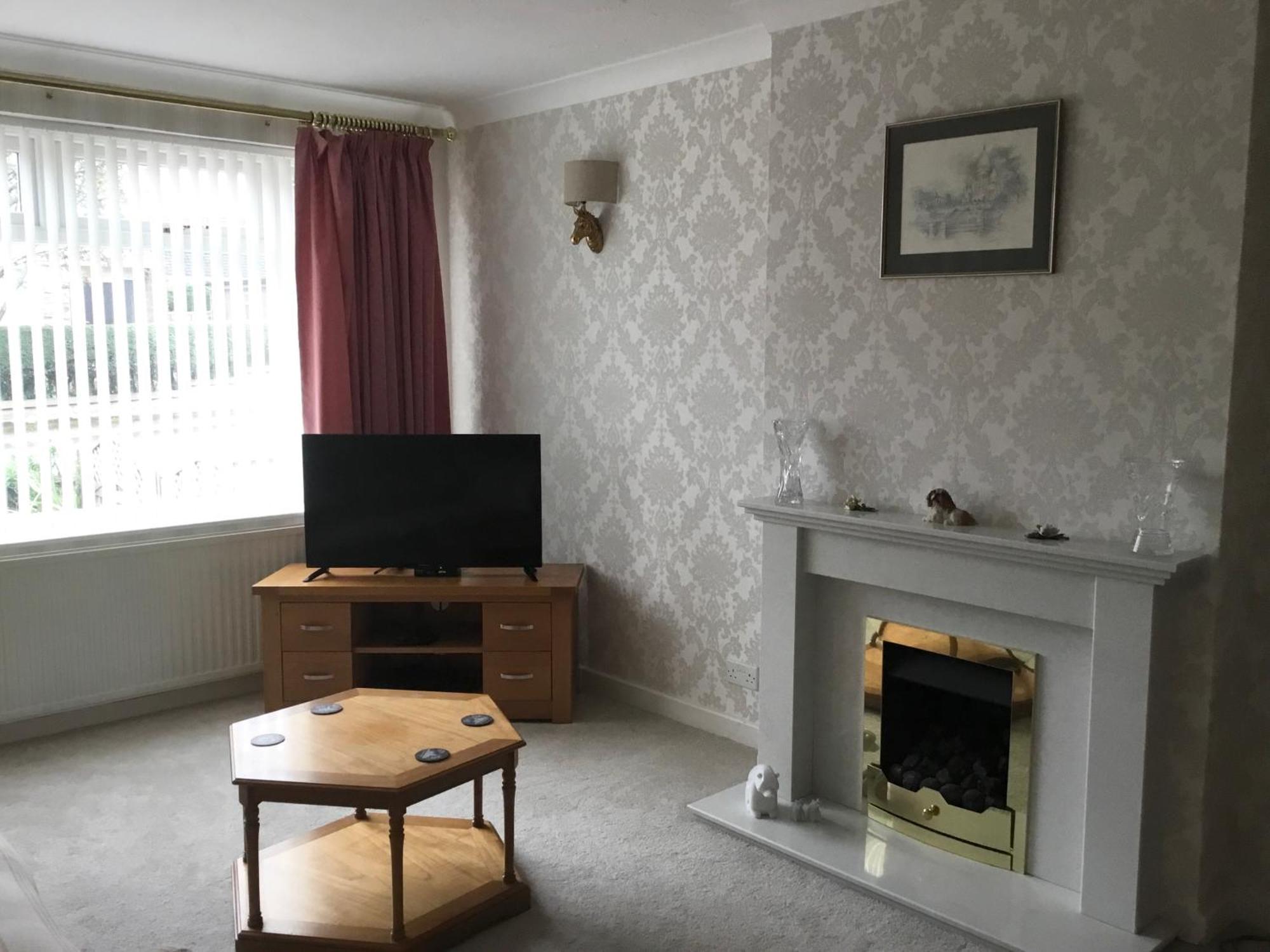 Large 4 Bedroom Home In Boston Spa Village In-Between York, Harrogate And Leeds, Sleeps 9 Extérieur photo